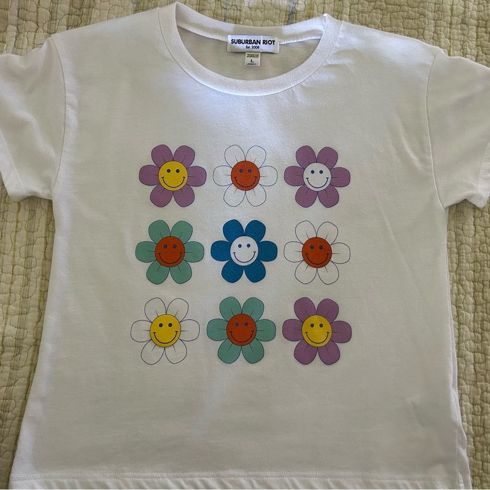 SUBURBAN RIOT graphic white tee